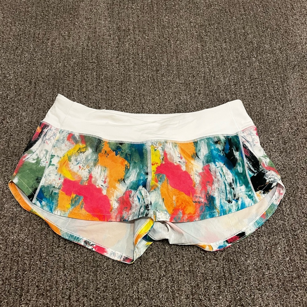 Lululemon Speed up colorful shorts